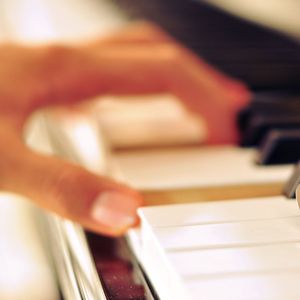 动漫美女被吸乳被操的视频
